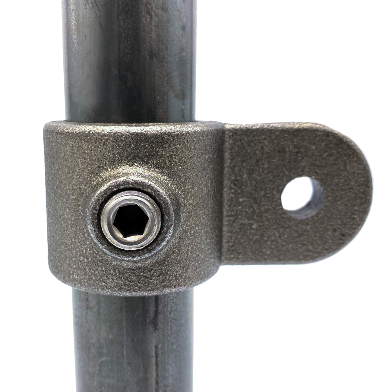 173MB Ojo de bisagra - 33,7 mm (NAT.)